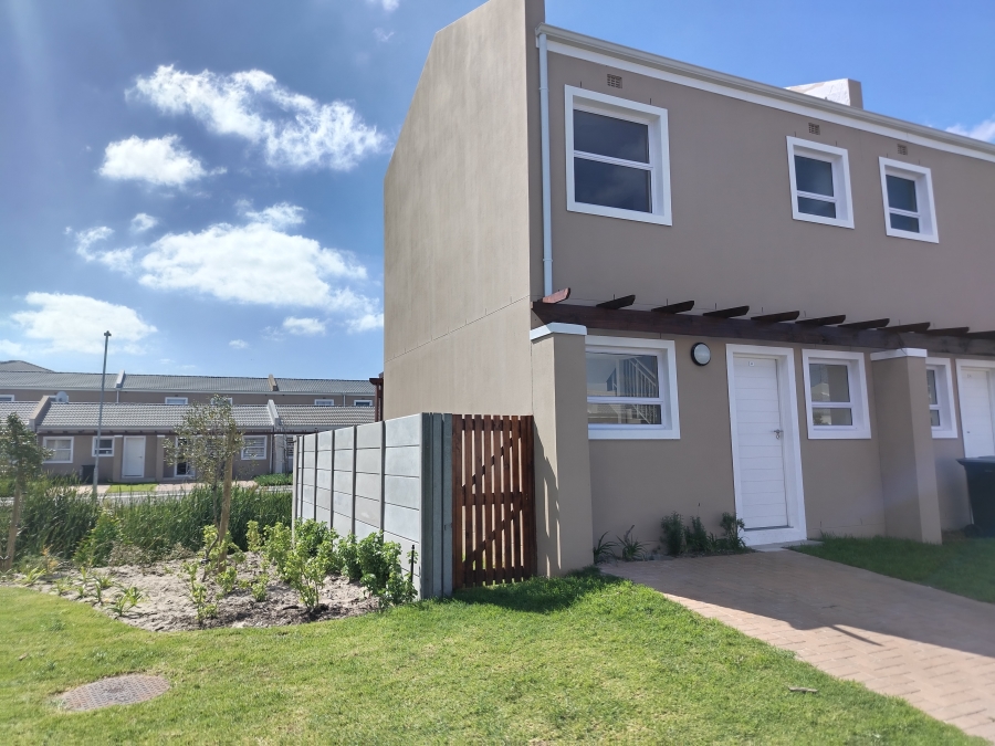 To Let 2 Bedroom Property for Rent in Highbury Western Cape
